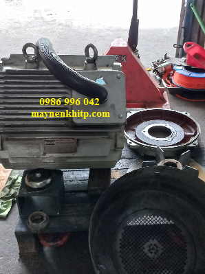 tháo cụm đầu nén 